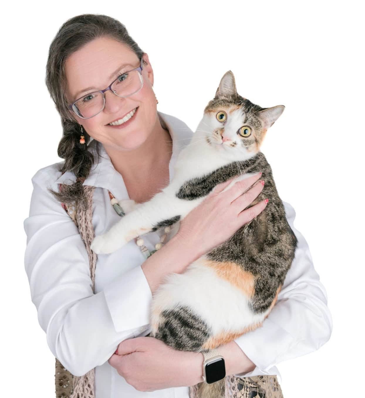 Nicole Lux-Ritchie holding her cat